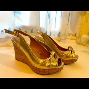 APT 9 Gold Platform Sandals Heels